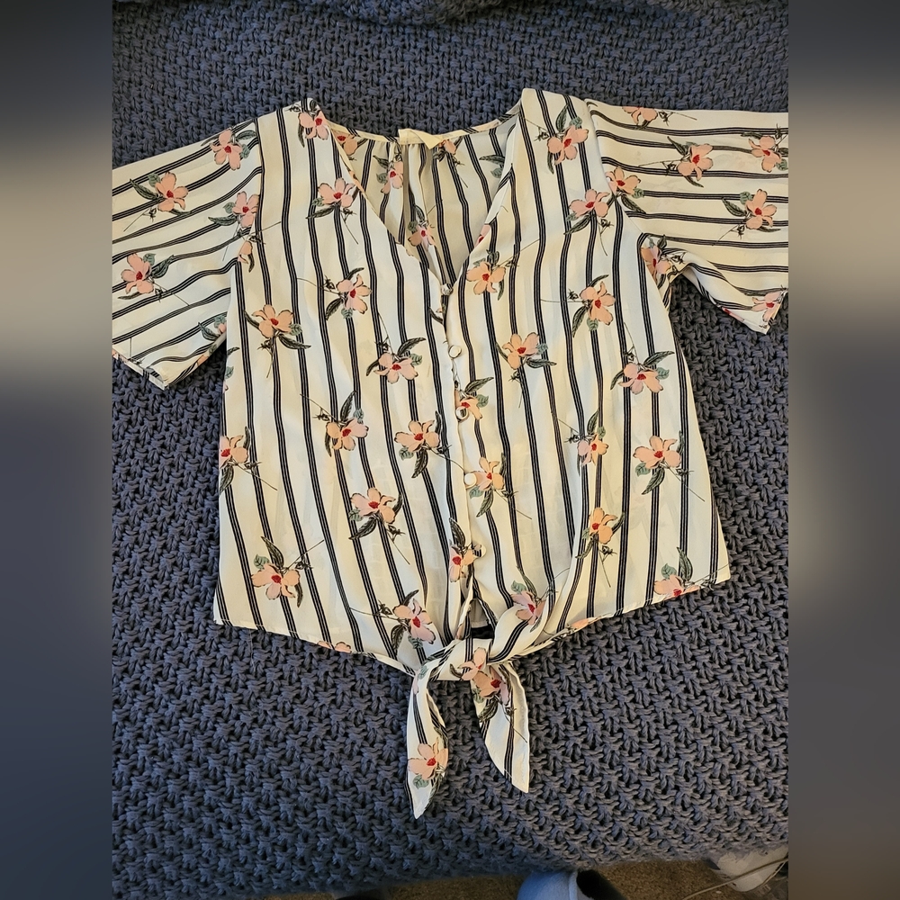 Adorable Floral Striped Smocked Blouse